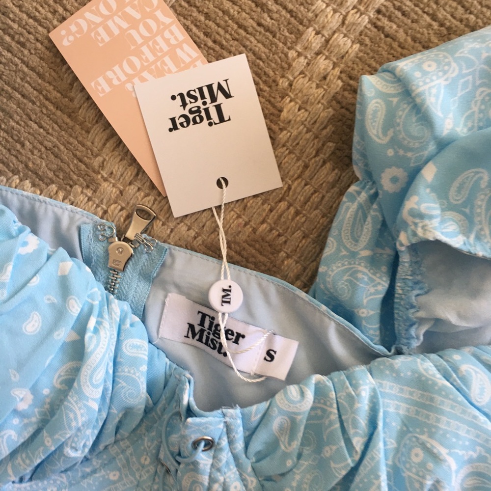 Sky Blue 2 piece skirt set!! 👗💙 - Picture 3 of 4